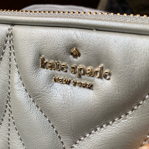 ⛔️SOLD⛔️Authentic Kate Spade Quilted leather Crosb - Picture 6 of 8